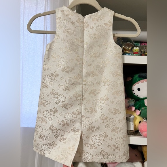 Chic Rachel Zoe Metallic Floral Cream Dress for little girls size 5. - Picture 3 of 4